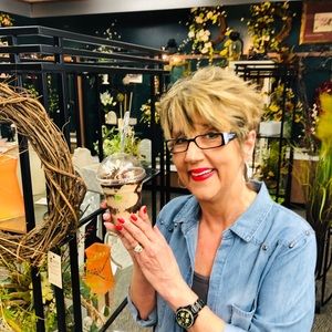 Meet your Posher, Tina